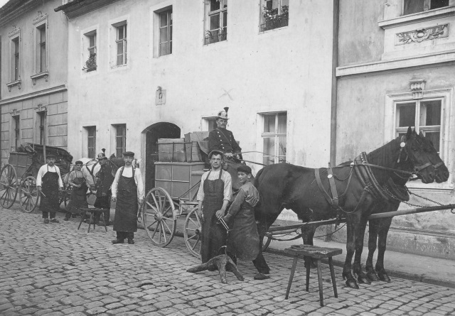 Abb. 4: Wolf-Schmiede mit Postkutsche