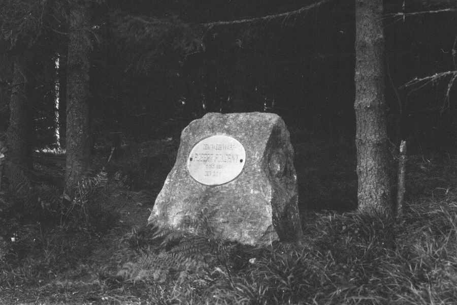 Ehemaliger Gedenkstein f&uuml;r Robert Pokorny