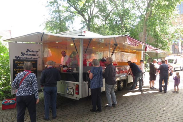 76. Glatzer Wallfahrt nach Telgte 2023: schlesische Wurst von Fleischerei Gr&auml;mmel