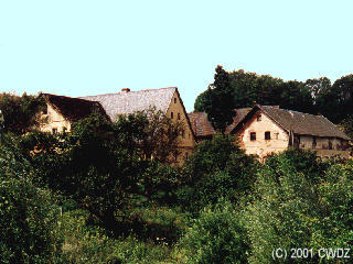 Gottwald-Hof von der Stra&szlig;e I